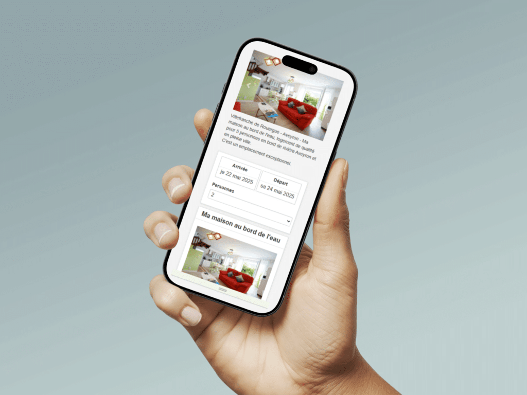Interface de réservation sur smartphone : Maison au bord de l'eau à Villefranche (Aveyron), 2 personnes du 22 au 24 mai 2025. Image salon.